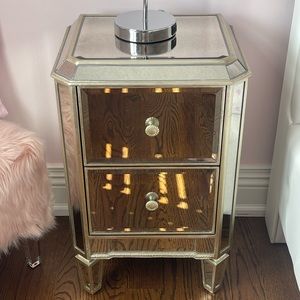 Pottery Barn, Overall: 13.5” wide x 17.3” long x 29” high, Mirrored